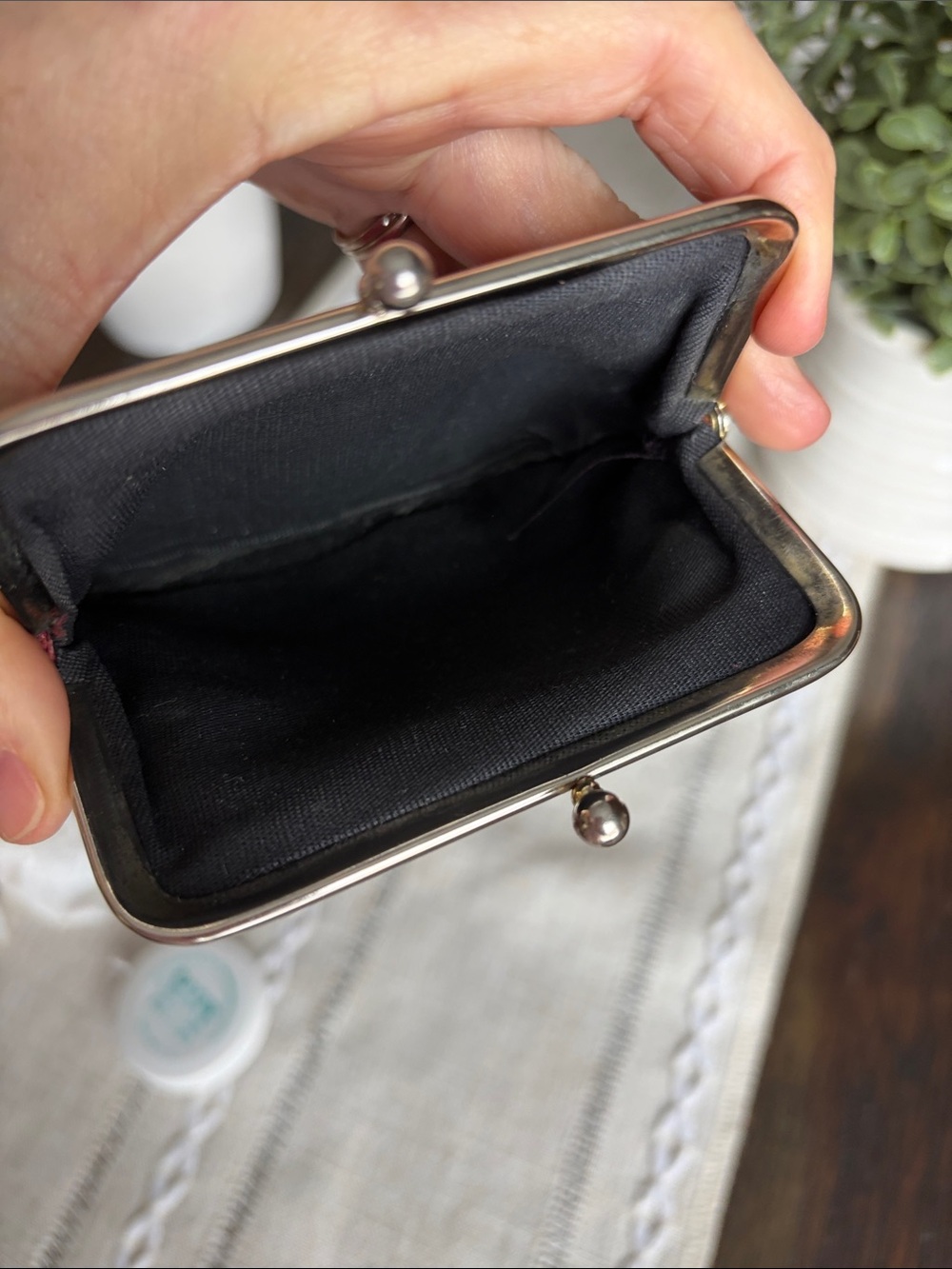 Vintage Genuine Leather Kiss-Lock Coin Purse - Black - Picture 10 of 16